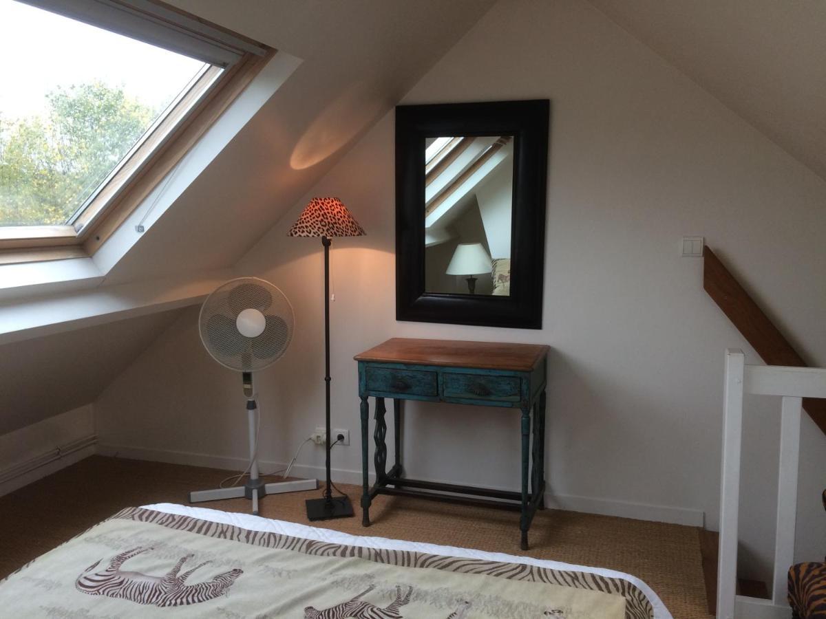 Residence Hoteliere La Marine Combleux Buitenkant foto